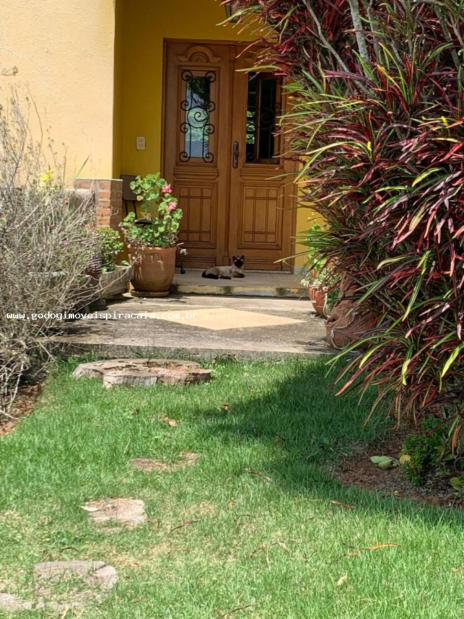 Casa de Condomínio à venda com 3 quartos, 1470m² - Foto 2