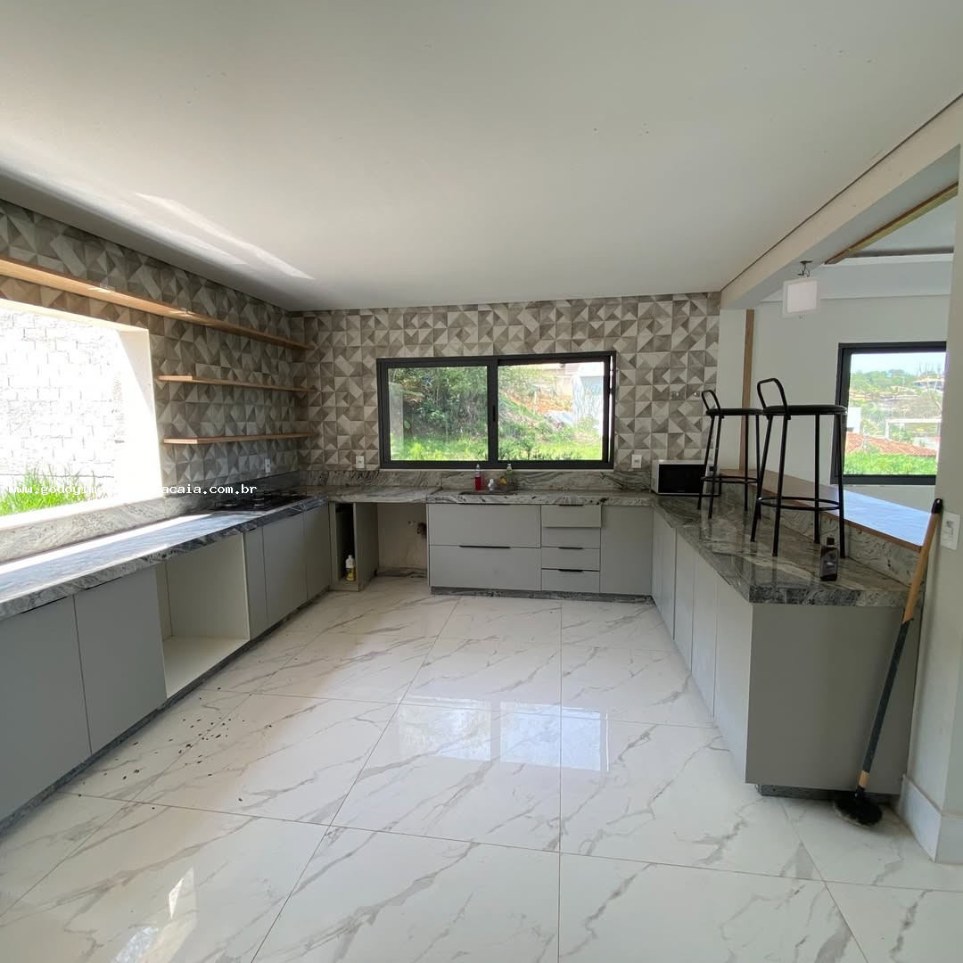 Casa, 4 quartos, 350 m² - Foto 12